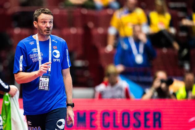 200117 Christian Berge, head coach of Norway, during the EHF European Handball Championship match between Norway and Hungary on January 17, 2020 in Malmö Photo Ludvig Thunman BILDBYRAN kod LT 35707 bbeng ehf euro 2020 em 2020 european mens handball championship 2020 handball handball handballs em 2020 handball handball em 2020 norway norway hungary hungary,  Copyright: LUDVIGxTHUNMAN BB200117LT005