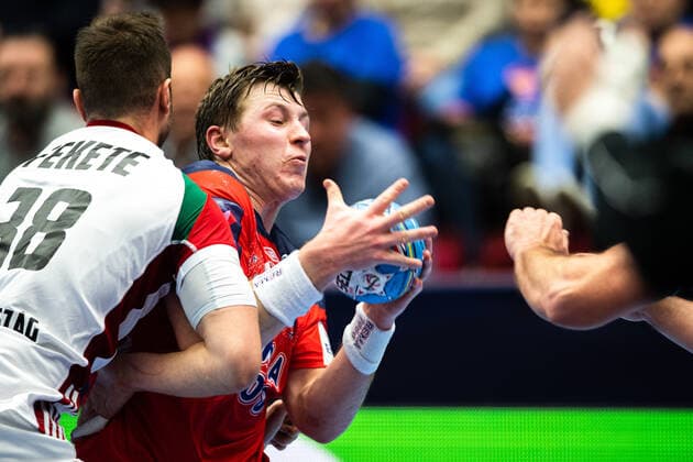 200117 Goran Johannessen of Norway during the EHF European Handball Championship match between Norway and Hungary on January 17, 2020 in Malmö Photo Ludvig Thunman BILDBYRAN code LT 35707 bbeng ehf euro 2020 em 2020 european mens handball championship 2020 handball handball handballs em 2020 handball handball em 2020 norway norway hungary hungary,  Copyright: LUDVIGxTHUNMAN BB200117LT038