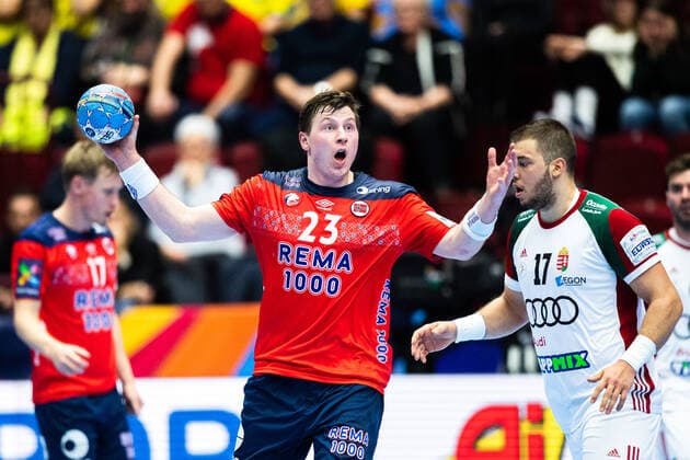200117 Goran Johannessen of Norway reacts during the EHF European Handball Championship match between Norway and Hungary on January 17, 2020 in Malmö Photo Ludvig Thunman BILDBYRAN code LT 35707 bbeng ehf euro 2020 em 2020 european mens handball championship 2020 handball handball handballs em 2020 handball handball em 2020 norway norway hungary hungary depp,  Copyright: LUDVIGxTHUNMAN BB200117LT039