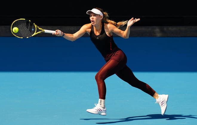 TENNIS AO PRACTICE PREVIEW, Caroline Wozniacki of Denmark plays a shot during an Australian Open practice session at Melbourne Park in Melbourne, Saturday, January 18, 2020. ( NO ARCHIVING, EDITORIAL USE ONLY, NO USE IN BOOKS WITHOUT CONSENT MELBOURNE VIC AUSTRALIA  Copyright: xSCOTTxBARBOURx 20200118001442880639