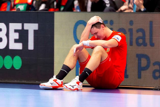 Stanislav Kasparek Nr 17, Czech Republic is depressed depressed disappointed after the defeat Belarus vs. Czech Republic, Handball, main round, EHF Euro 2020, 18 01 20 Vienna Vienna Austria Copyright: xAgentur54Gradx xFelixxKoenigx