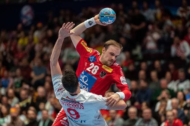 Handball Vienna 18 01 2020 European Championship European Championship Intermediate Round Main Round Spain ESP Austria AUT ZEINER Gerald Austria, No 28 ENTRERRIOS RODRIGUEZ Raul Spain, No 09