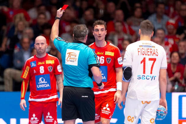 Lukas Herburger No. 26, Austria sees the red card Spain vs. Austria, Handball, main round, EHF Euro 2020, 18 01 20 Vienna Vienna Austria Copyright: xAgentur54Gradx xFelixxKoenigx