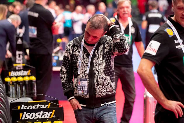 Bob Hanning is depressed depressed disappointed Croatia vs. Germany, Handball, main round, EHF Euro 2020, 18 01 20 Vienna Vienna Austria Copyright: xAgentur54Gradx xFelixxKoenigx