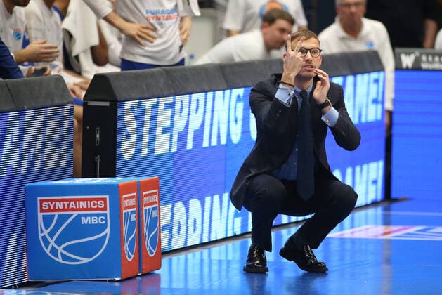 180120 Weißenfels Saxony Anhalt Sports Basketball Bundesliga Central German BC MBC The Wolves MBC Syntainics BG Göttingen Björn Harmsen Trainer MBC