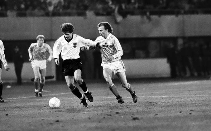 Austria GDR Austria, Vienna, 15 11 1989, football, World Cup qualification, Austria GDR 3 0 v l Manfred Linzmaier Austria , Andreas Thom GDR