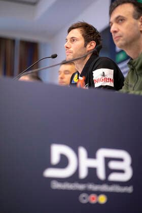Uwe Gensheimer No. 3, Germany and Bob Hanning at the press conference Press conference of the DHB, Handball, main round, EHF Euro 2020, 19 01 20 Vienna Vienna Austria Copyright: xAgentur54Gradx xFelixxKoenigx