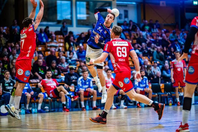 Lukas Ossenkopp 14 HSV Handball , Christian Klimek 69 TBV Lemgo Lippe during the match between HSV Handball and TBV Lemgo Lippe at the Peugeot Cup 2020 in the Anhalt Arena on 19 January 2020 in Dessau Rosslau, Saxony Anhalt, Germany