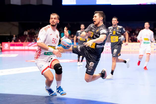 Alex Dujshebaev Dobichebaeva No 10, Spain vs Artsem Karalek No 50, Belarus Belarus vs Spain, Handball, main round, EHF Euro 2020, 20 01 20 Vienna Vienna Austria Copyright: xAgentur54Gradx xFelixxKoenigx