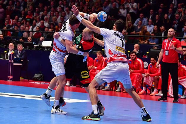 European Handball Championship Main Round, 20 01 2020, Austria Germany, Stadthalle, Vienna Lukas Herburger Austria, 26 Paul Drux Germany, 95 Janko Bozovic Austria, 7 Action Attack Handball, 20 01 2020, Vienna Austria, Handball, Tournament, European Championship 2020 xshx