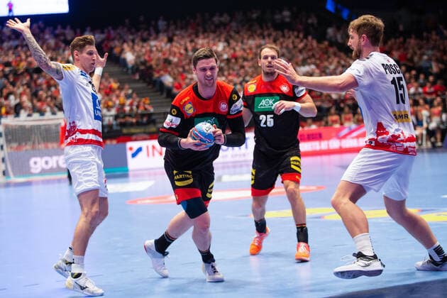 HANDBALL - EHF EURO 2020, AUT vs GER VIENNA,AUSTRIA,20.JAN.20 - HANDBALL - EHF European Men s Handball Championship 2020, main round, Austria vs Germany Image shows Sebastian Frimmel (AUT), Timo Kastening (GER) and Fabian Posch (AUT). GEPAxpictures xDavidxBitzan