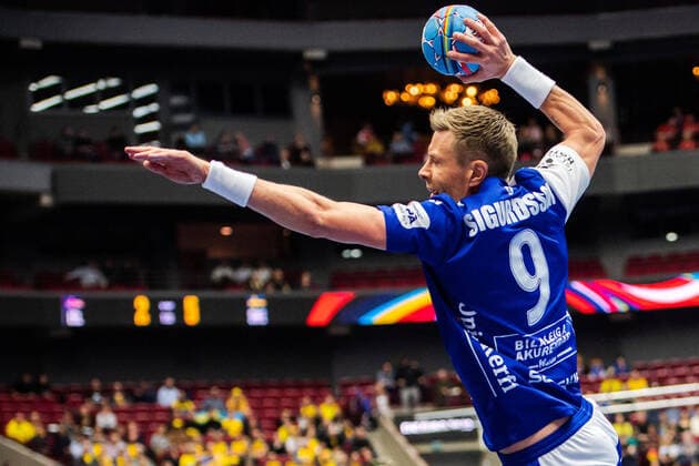 200122 Gudjon Valur Sigurdsson of Iceland during the EHF European Handball Championship match between Iceland and Sweden on January 22, 2020 in Malmö Photo Ludvig Thunman BILDBYRAN code LT 35718 bbeng ehf euro 2020 em 2020 european mens handball championship 2020 handball handball handballs em 2020 handball handball em 2020 iceland island sweden sweden,  Copyright: LUDVIGxTHUNMAN BB200122LT080