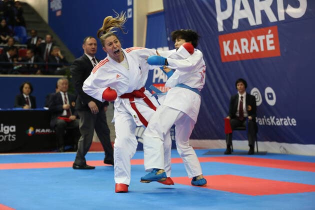 January 24, 2020, Paris, Ile-de-France, France: ALEXANDRA RECCHIA for France in action against LI RANRAN for China in the Round of 32 of the Female Kumite -50kg at the WKF Karate Premier League during the Open de Paris 2020 at the Stade Pierre de Coubertin, France Karate 2020, Premier League Paris, France - ZUMAc179 20200124_zep_c179_009 Copyright: xMickaelxChavetx