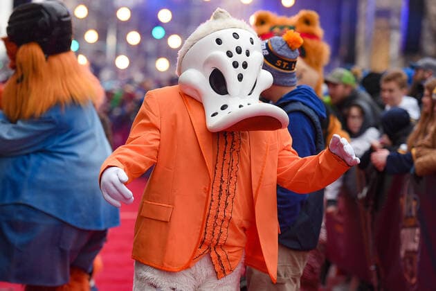Jan 24, 2020: Mascot Wild Wing of the Anaheim Ducks during the National Hockey League Red Carpet for the All Star Weekend held at the Enterprise Center in St. Louis City, MO CSM NHL, Eishockey Herren, USA 2020: NHL All Star Red Carpet Arrival Jan 24 - ZUMAc04_ 20200124_zaf_c04_543 Copyright: xRichardxUlreichx