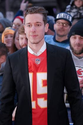 Jan 24, 2020: Central Division goaltender Jordan Binnington of the St. Louis Blues (50) showing his support for the Kansas City Chiefs during the National Hockey League Red Carpet for the All Star Weekend held at the Enterprise Center in St. Louis City, MO CSM NHL, Eishockey Herren, USA 2020: NHL All Star Red Carpet Arrival Jan 24 - ZUMAc04_ 20200124_zaf_c04_618 Copyright: xRichardxUlreichx