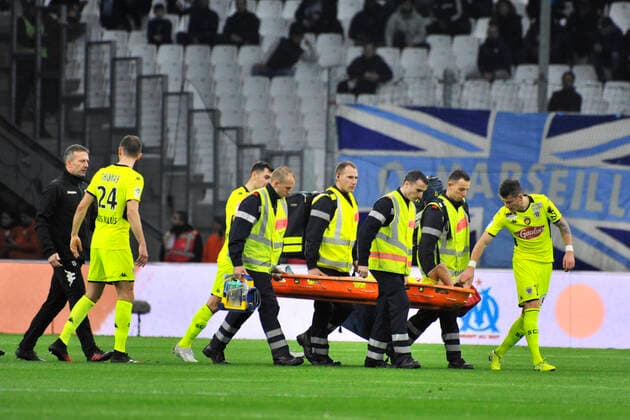 Blessure FOOTBALL : Olympique de Marseille vs SCO Angers - Ligue 1 Conforama - Marseille - 25 01 2020 NorbertScanella PanoramiC 