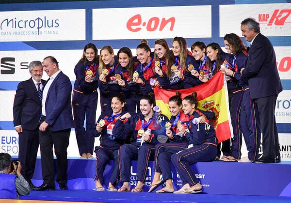 Team ESP Spain Gold Medal Podium Ceremonies Budapest 25 01 2020 Duna Arena XXXIV LEN European Water polo, Wasserball Championships 2020 Photo Â©Pasquale Mesiano Deepbluemedia Insidefoto PasqualexMesiano