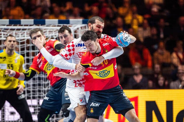 200126 Zeljko Musa of Croatia and Alex Dujshebaev Dovichebaeva of Spain during the EHF European Handball Championship final between Spain and Croatia on January 26, 2020 in Stockholm,  Copyright: JOHANNAxLUNDBERG BB200126JL006