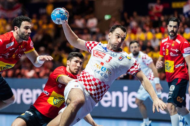 200126 Marino Maric of Croatia against Iousu Goni Leoz and Alex Dujshebaev Dovichebaeva of Spain during the EHF European Handball Championship final between Spain and Croatia on January 26, 2020 in Stockholm,  Copyright: JOHANNAxLUNDBERG BB200126JL010