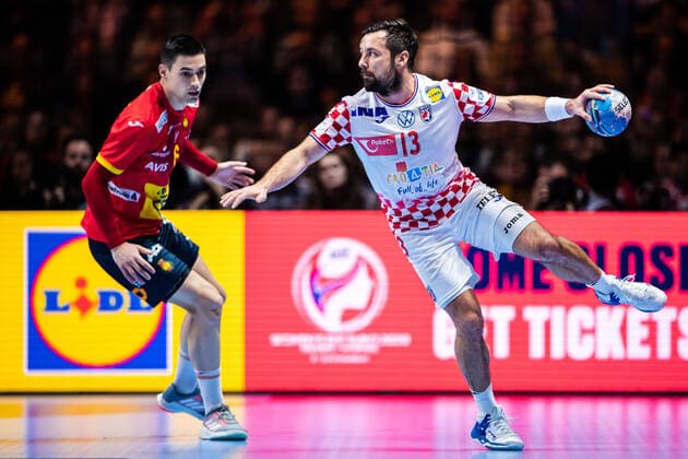 200126 Zlatko Horvat of Croatia and Ã u0081ngel Fernandez Perez of Spain during the EHF European Handball Championship final between Spain and Croatia on January 26, 2020 in Stockholm,  Copyright: JESPERxZERMAN BB200126JZ026