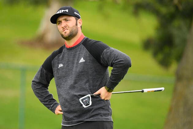 LA JOLLA, CA - JANUARY 26: Jon Rahm reacts to missing a putt on the 11th hole on the South Course during the final round of the Farmers Insurance Open golf tournament at Torrey Pines Municipal Golf Course on January 26, 2020. (Photo by Brian Rothmuller Icon Sportswire) GOLF: JAN 26 PGA, Golf Herren - Farmers Insurance Open Icon200126041