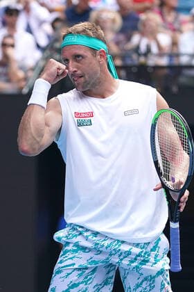 AUSTRALIAN OPEN DAY 9, Tennys Sandgren of the USA gestures during his fifth round match against Roger Federer of Switzerland on day nine of the Australian Open tennis tournament at Rod Laver Arena in Melbourne, Tuesday, January 28, 2020. ( NO ARCHIVING, EDITORIAL USE ONLY, NO USE IN BOOKS WITHOUT CONSENT MELBOURNE VIC AUSTRALIA  Copyright: xDAVExHUNTx 20200128001445165433