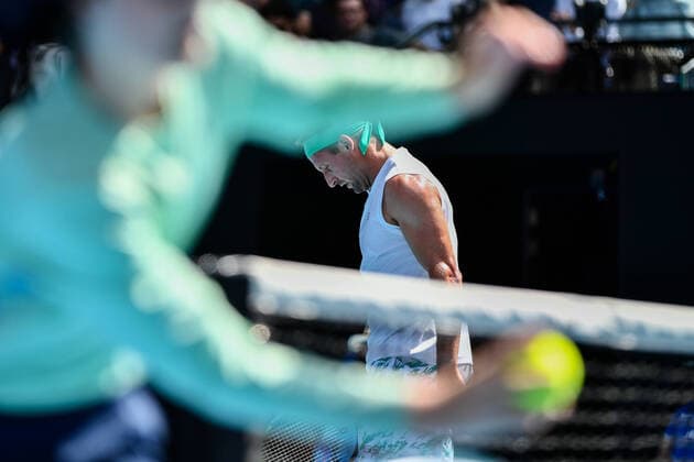 (200128) -- MELBOURNE, Jan. 28, 2020 -- Tennys Sandgren of the United States reacts during the men s singles quarterfinal match against Rodger Federer of Switzerland at the Australian Open tennis championship in Melbourne, Australia on Jan. 28, 2020. ) (SP)AUSTRALIA-MELBOURNE-TENNIS-AUSTRALIAN OPEN-DAY 9 ZhuxWei 