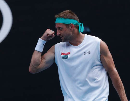 28th January 2020; Melbourne Park, Melbourne, Victoria, Australia; Australian Open Tennis, Day 9; Tennys Sandgren of USA during his match against Roger Federer of Switzerland  ActionPlus12207600 CiroxDexLuca