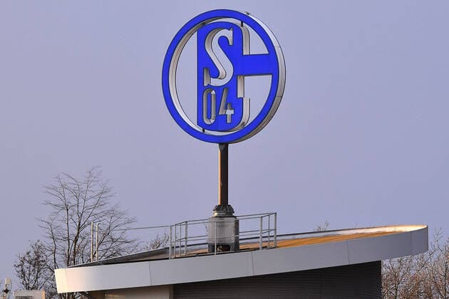 Football 1 Bundesliga Training FC Schalke 04 on 28 01 2020 on the training ground at the Veltins Arena in Gelsenkirchen Schalke logo on the roof of the DFL regulations office prohibit any use of photographs as image sequences and or quasi video xRx