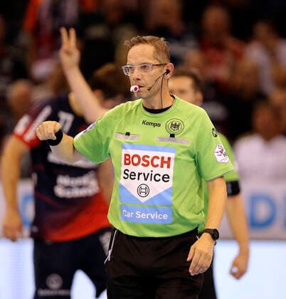 Photo Referee Marcus HELBIG Flensburg Handball Men 1 Bundesliga on Do 29 08 2019 SG Flensburg Rhein Neckar Löwen 30 27