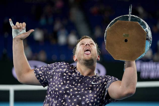 AUSTRALIAN OPEN DAY 13, Dylan Alcott of Australia gestures after winning the men s Quad Wheelchair singles final against Andy Lapthorne of Great Britain on day 13 of the Australian Open tennis tournament at Rod Laver Arena in Melbourne, Saturday, February 1, 2020. ( NO ARCHIVING, EDITORIAL USE ONLY, NO USE IN BOOKS WITHOUT CONSENT MELBOURNE VIC AUSTRALIA  Copyright: xMICHAELxDODGEx 20200201001446064585