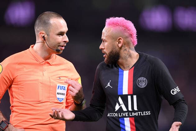2020 Bilder des Jahres, Sport 02 Februar Sport Themen der Woche KW05 Sport Bilder des Tages JEROME BRISARD (ARBITRE) - 10 NEYMAR JR (psg) FOOTBALL : Paris SG vs Montpellier - Ligue 1 Conforama - 01 02 2020 FEP Panoramic 