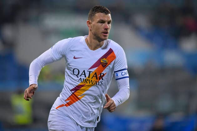 Photo Fabio Rossi AS Roma LaPresse 01 02 2020 Reggio Emilia (Italy) Soccer Sassuolo-Roma Italian Football Championship League Serie A Tim 2019 2020 - Mapei Stadium In the pic: Edin Dzeko  Copyright: xLaPresse ASxRoma FabioxRossix