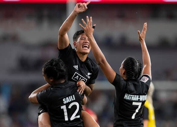 RUGBY SYDNEY 7S, New Zealand celebrate after winning the womens Gold medal playoff against Canada on day two of the Sydney 7S Rugby tournament at Bankwest Stadium in Sydney, Sunday, February 2 2020. ( NO ARCHIVING, EDITORIAL USE ONLY, NO USE IN BOOKS WITHOUT CONSENT SYDNEY NSW AUSTRALIA  Copyright: xCRAIGxGOLDINGx 20200202001446262434