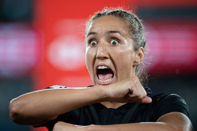 PARRAMATTA, NSW - FEBRUARY 02: New Zealand women perform the Haka after winning the Cup Final, Match 26 between New Zealand and Canada the HSBC Women s Sydney Sevens Rugby on February 02, 2020 at Bankwest Stadium in Sydney, Australia. (Photo by Speed Media Icon Sportswire) RUGBY: FEB 02 Women s Sydney Sevens Icon2002024210