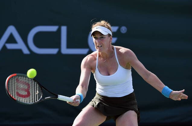 NEWPORT BEACH, CA - FEBRUARY 02: WTA, Tennis Damen tennis player Madison Brengle (USA) returns the ball in a finals match during the Oracle Challenger Series tennis tournament played on February 2, 2020 at the Newport Beach Tennis Club in Newport Beach, CA (Photo by John Cordes Icon Sportswire) TENNIS: FEB 02 Oracle Challenger Series Icon506200202003