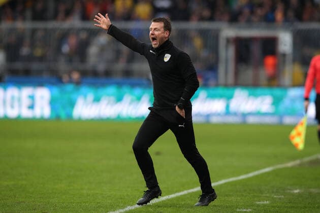 Coach Rico Schmitt FC Carl Zeiss Jena 3 League Football Season 2019 2020 Punktspiel Eintracht Braunschweig vs FC Carl Zeiss Jena at Eintracht Stadium in Braunschweig Football,Germany,01 02 2020