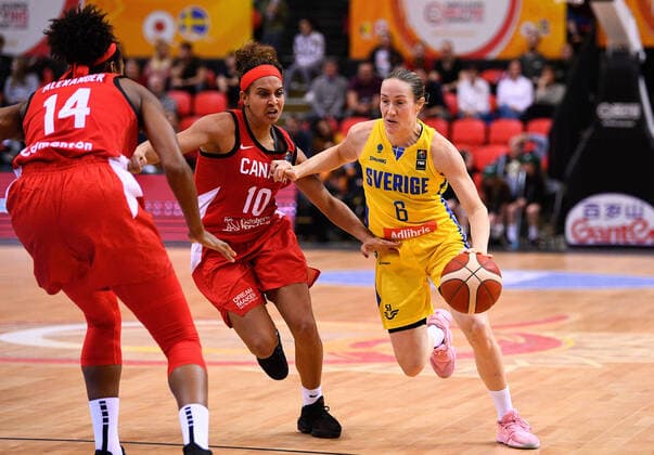 200208 Mia Marie Langlois of Canada and Ellen Nyström of Sweden during the FIBA womens Olympic qualifying basketball match between Sweden and Canada on February 8, 2020 in Ostend, Belgium Photo Robin Van Gansen Bildbyran bbeng basketball basketball women women euro olympic qualifier qualification os qual qual sweden canada,  Copyright: RobinxVanxGansen BB200208ZP015