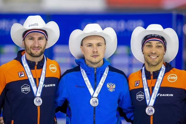 2020 Bilder des Jahres, Sport 02 Februar Sport Bilder des Tages CALGARY, Olympic Oval, 08-02-2020 , season 2019 2020 , ISU World Cup Speedskating. 1000m men A-division, Thomas Krol (L) Pavel Kulizhnikov (M) Kjeld Nuis (r) during ISU Worldcup Calgary 08-02-2020 ISU Worldcup Calgary 08-02-2020  x6759979x Copyright: