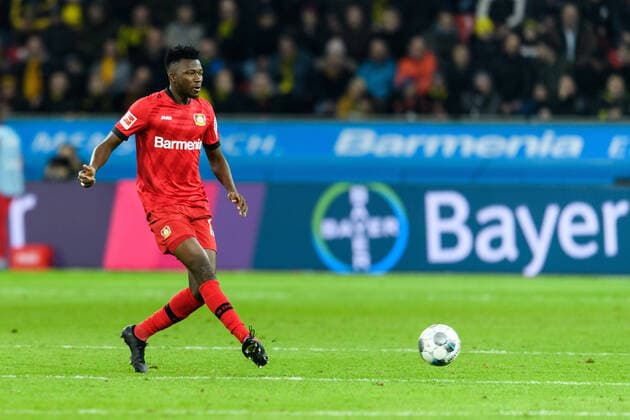 Bayer 04 Leverkusen vs Borussia Dortmund, Bundesliga, 08 02 2020 Leverkusens Edmond Tapsoba at the Bundesliga match between Bayer 04 Leverkusen and Borussia Dortmund on 08 02 2020 DFL regulations prohibit any use of photographs as image sequences and or quasi video , Leverkusen NRW Germany BayArena