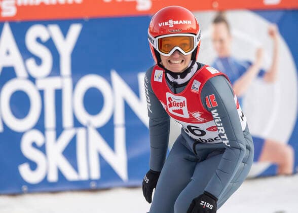 08 02 2020, Energie AG Ski Jumping Arena, Hinzenbach, AUT, FIS World Cup Ski Jumping, Women, scoring round, in the picture Katharina Althaus GER during her competition jump for the women s FIS Ski Jumping World Cup at the Energie AG Ski Jumping Arena in Hinzenbach, Austria on 2020 02 08 Hinzenbach  EP_rei