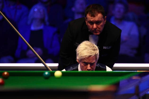 2020 Bilder des Jahres, Sport 02 Februar Sport Bilder des Tages CHELTENHAM, ENGLAND - FEBRUARY 08: Neil Robertson of Australia eyes the ball during the semi-final match against Kyren Wilson of England on day six of 2020 Coral World Grand Prix at the Centaur on February 8, 2020 in Cheltenham, England.  Copyright: xVCGx CFP111269503417 