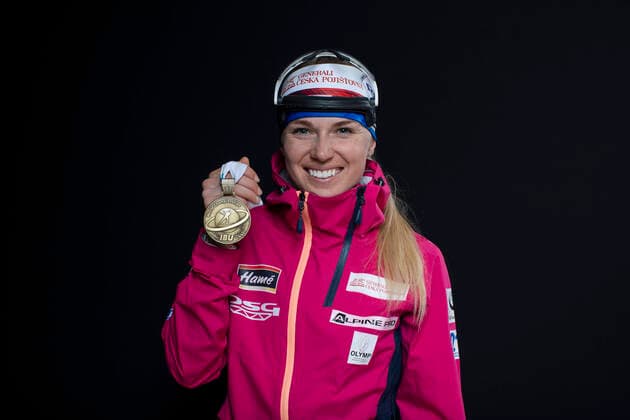 200213 Photo Manzoni IBU Handout PICTURE AGENCY 13 02 2020, Antholz, Italy ITA Eva Kristejn Puskarcikova CZE IBU World Championships Biathlon, medals, Antholz Anterselva ITA Handout International Biathlon Union Â © Manzoni IBU bbeng biathlon biathlon World Championship biathlon World Championship biathlon World Championship biathlon relay mix relay relay,  Copyright: Manzoni IBU BB200213BB904