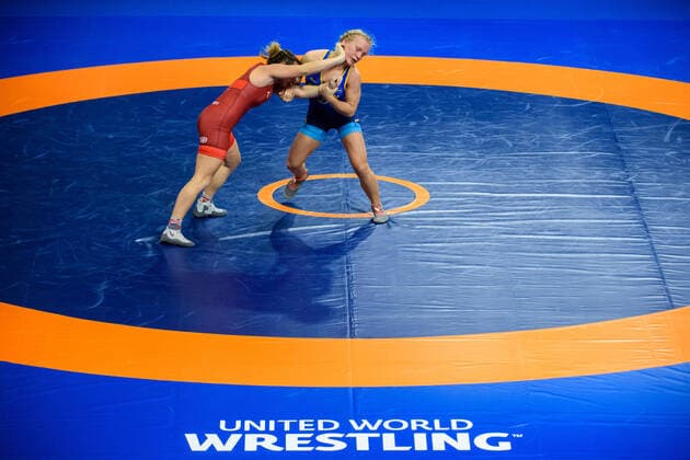 2020 Bilder des Jahres, Sport 02 Februar Sport Bilder des Tages 200214 Johanna Lindborg of Sweden (blue) and Arianna Carieri of Italy (red) compete in the WomenÂ s 57kg repechage during day 5 of the European Wrestling Championships on February 14, 2020 in Rome. Photo: Petter Arvidson BILDBYRAN kod PA 92449 bbeng Wrestling European Championships brottning em brottnings-em bryting bryter dam sverige italien *** 200214 Johanna Lindborg of Sweden blue and Arianna Carieri of Italy red compete in the Womens 57kg repechage during day 5 of the European Wrestling Championships on February 14, 2020 in Rome Photo Petter Arvidson BILDBYRAN code PA 92449 bbeng Wrestling European Championships wrestling and wrestling and wrestling breaks dam sweden italy,  Copyright: PETTERxARVIDSON BB200214PA013
