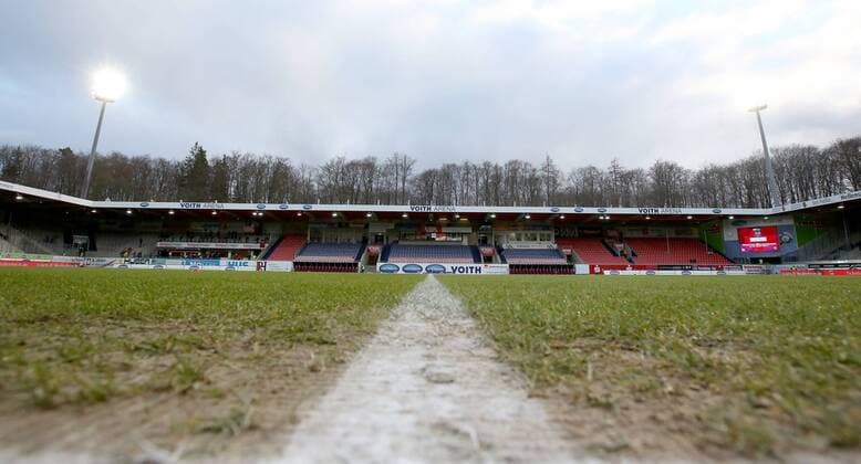 14 02 2020 Football Season 2019 2020 2 Football Bundesliga 22 Matchday 1 FC Heidenheim FCH 1 FC Nürnberg Nuernberg FCN Club DaMa DFL regulations prohibit any use of photographs as image sequences and or quasi video Symbol image Symbol photo Feature Impression Voith Arena