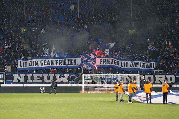 HEERENVEEN, 13-02-2020, Stadium Abe Lenstra, football, season 2019 2020, Dutch KNVB Beker, fans of SC Heerenveen during the match SC Heerenveen - Feyenoord 0-1. Heerenveen - Feyenoord (cup)  x6888745x Copyright: