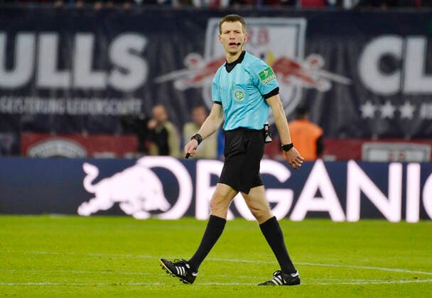 Football Bundesliga, season 2019 2020, 22 matchday, RB Leipzig vs SV Werder Bremen 15 02 2020 Referee Benjamin Cortus at Bundesliga match Leipzig vs. Bremen 15 02 2020 Leipzig Sachsen Germany Red Bull Arena