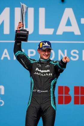 New Zealander driver Mitch Evans of the Panasonic Jaguar Racing team celebrates the first place during the Grand Prix of Formula E at the Autodromo Hermanos Rodriguez of Mexico City, Mexico, 15 February 2020. Grand Prix of Formula E in Mexico City !ACHTUNG: NUR REDAKTIONELLE NUTZUNG!  Copyright: xJosexMendezx AME3052 20200216-637174145374613818