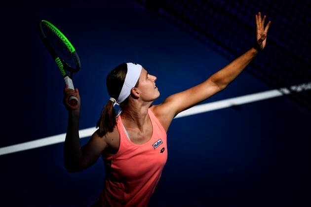 Belgian Greet Minnen pictured during a training session ahead of the 2020 Dubai Tennis Championships, in Dubai, United Arab Emirates, Sunday 16 February 2020. YORICKxJANSENS  x2475100x