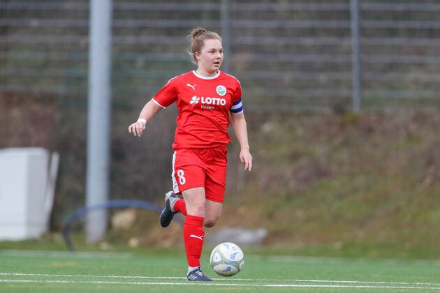 Regional Friendly Matches Sportclub Wuerzburg 1 FFC Frankfurt II 16 02 2020 Madeleine Steck 1 FFC Frankfurt II in possession of ball, Regional Friendly Matches, Sportclub Wuerzburg 1 FFC Frankfurt II, 16 02 2020, Wuerzburg, Sportpark Heuchelhof Copyright: xBEAUTIFULxSPORTS JulienxChristx